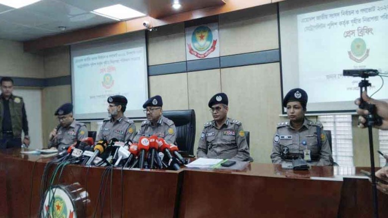 নির্বাচনে কোনো হুমকি নেই (ডিএমপি কমিশনার)...