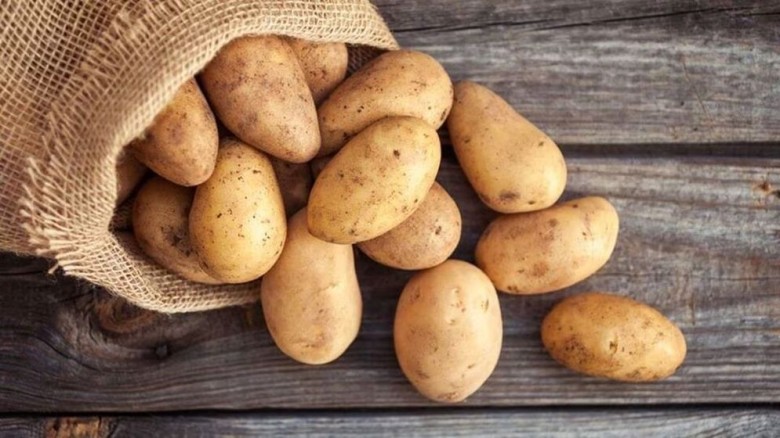 আলু খাওয়া কেন ভালো, কেন খারাপ...