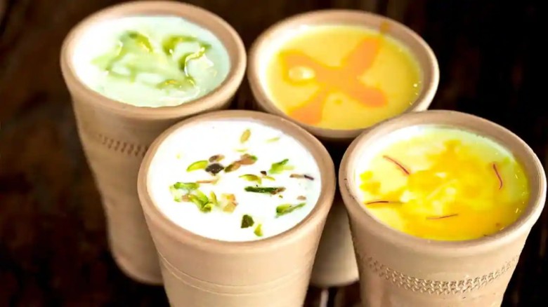 হজমশক্তি বাড়াতে টক দইয়ের ঘরোয়া কয়েকটি পা